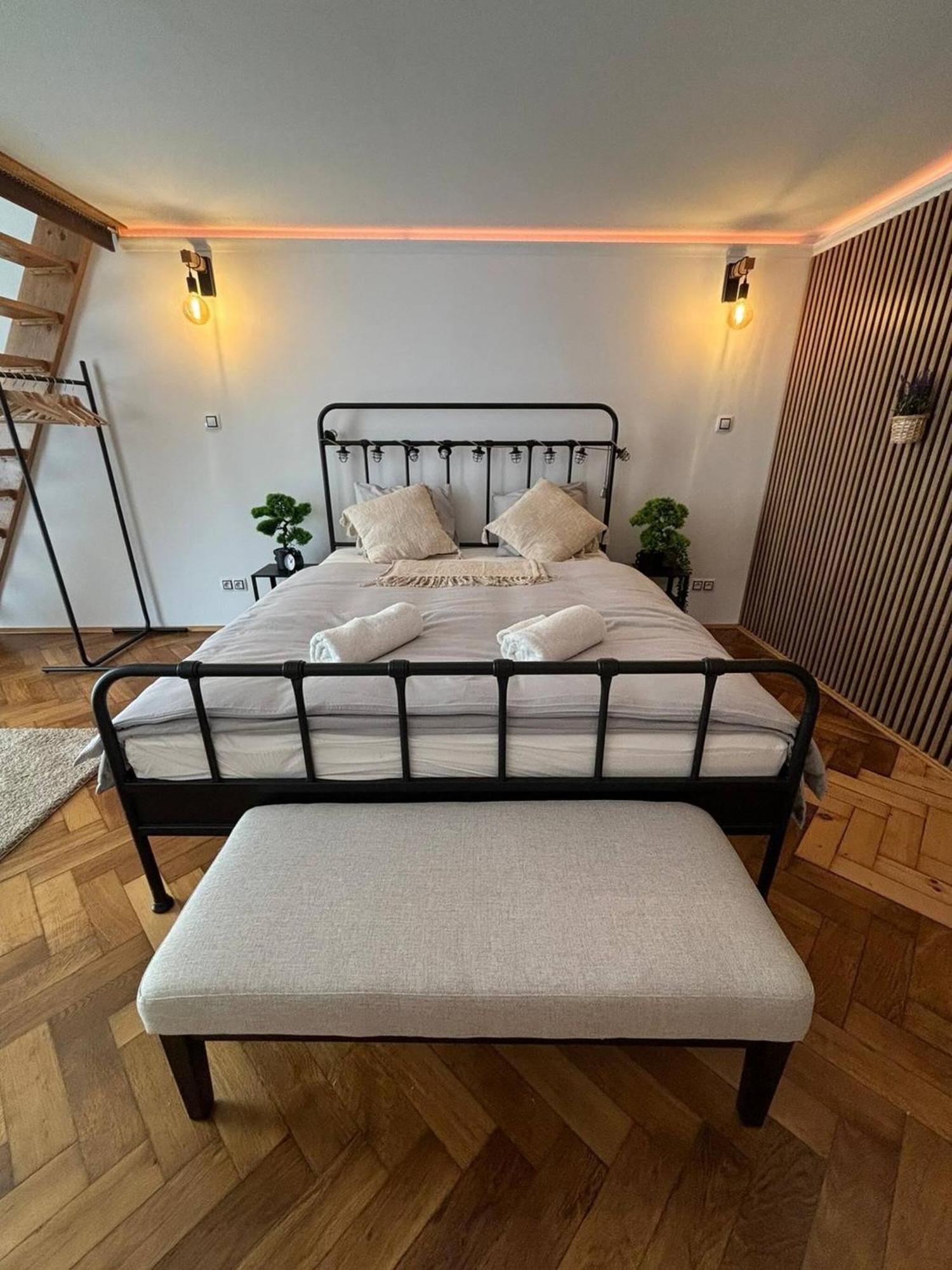 Luxury In Heart Of Apartment Prague